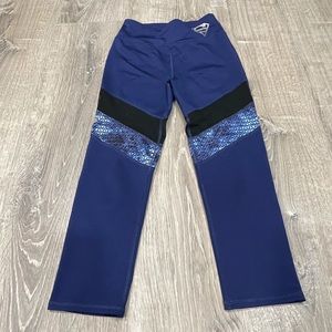 Her Universe Superman Athletic Leggings Small C5